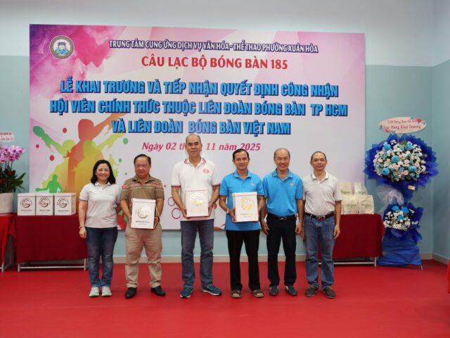 Ra mắt câu lạc bộ bóng bàn