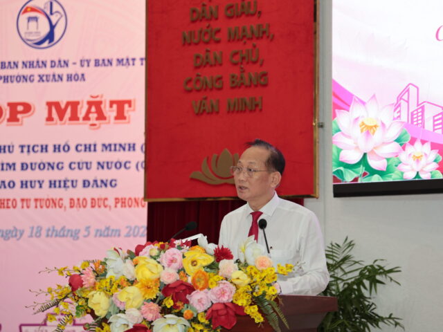 Phường Xuân Hòa họp mặt kỷ niệm 136 năm Ngày sinh Chủ tịch Hồ Chí Minh